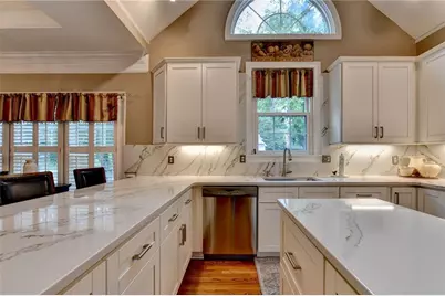 5365 Cottage Farm Road, Johns Creek, GA 30022 - Photo 16