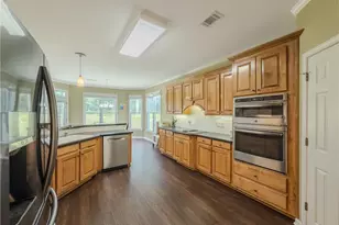 1021 Trailway Cir, Snellville, GA 30078 - Photo 18
