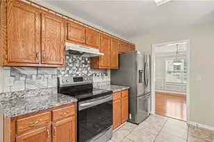 295 Long Creek Dr, Covington, GA 30016 - Photo 10