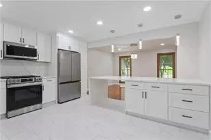 3320 Devaughn Dr NE, Marietta, GA 30066 - Photo 6