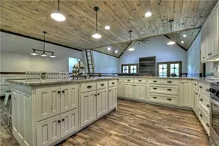 3181 Sugar Creek Rd, Blue Ridge, GA 30513 - Photo 18