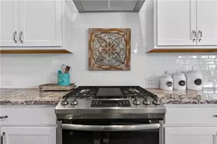 301 Hazel Dr, Woodstock, GA 30189 - Photo 20