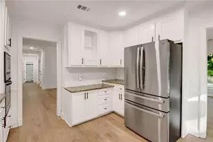1055 Downing Ct NE, Marietta, GA 30068 - Photo 10