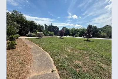 580 Hurt Road SW, Smyrna, GA 30082 - Photo 10