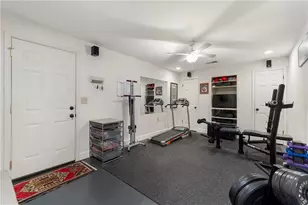 1404 Defoors Mill Dr NW, Atlanta, GA 30318 - Photo 32