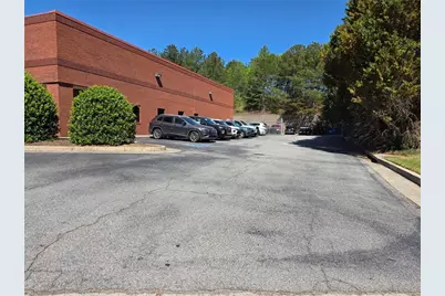 5039 B U Bowman Drive #300-400, Buford, GA 30518 - Photo 4
