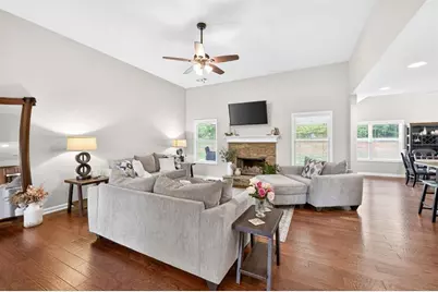 1017 Anne Marie Court, Jefferson, GA 30549 - Photo 8