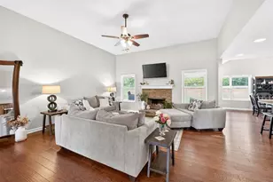 1017 Anne Marie Ct, Jefferson, GA 30549 - Photo 8