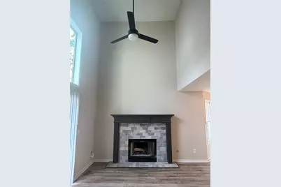 140 Stoneforest Drive, Woodstock, GA 30189 - Photo 2