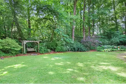 132 NW Underwood Drive NW, Sandy Springs, GA 30328 - Photo 38