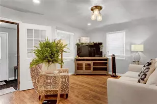 198 Joe Louis Dr NW, Atlanta, GA 30314 - Photo 10