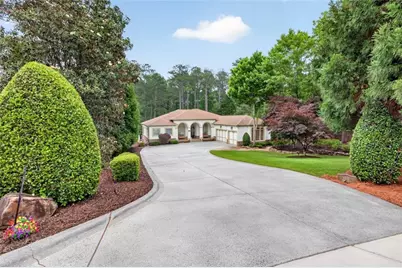 6010 Robbs Drive, Cumming, GA 30041 - Photo 6