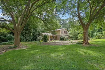 748 Glen Circle, Lawrenceville, GA 30044 - Photo 4