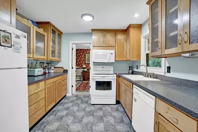 748 Glen Circle, Lawrenceville, GA 30044 - Photo 4