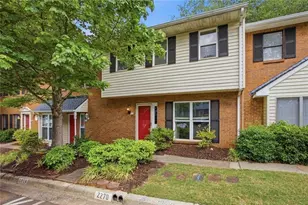 2270 Newport Landing, Alpharetta, GA 30009 - Photo 1