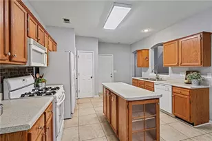 106 Lexington Parke Dr, Woodstock, GA 30189 - Photo 12