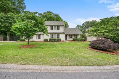 2422 Stockton Drive, Marietta, GA 30066 - Photo 2