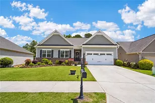 4601 Sweetwater Dr, Gainesville, GA 30504 - Photo 1