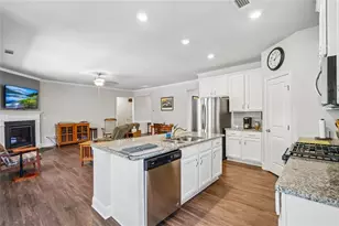4601 Sweetwater Dr, Gainesville, GA 30504 - Photo 8