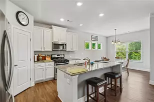 4601 Sweetwater Dr, Gainesville, GA 30504 - Photo 10