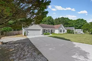508 Heritage Ridge Dr, Monroe, GA 30655 - Photo 2