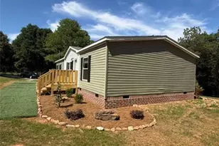 2606 Whipporwill Dr, Royston, GA 30662 - Photo 2