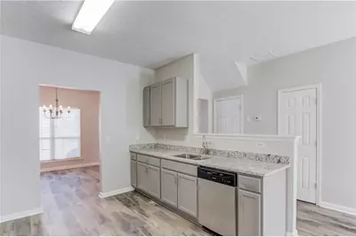 964 Tree Creek Boulevard, Lawrenceville, GA 30043 - Photo 10