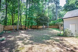 2562 Forest Meadow Ln, Lawrenceville, GA 30043 - Photo 14