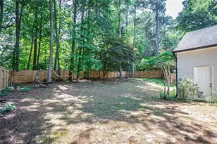 2562 Forest Meadow Ln, Lawrenceville, GA 30043 - Photo 14