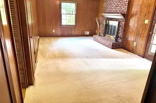 4056 White Oak Ln SW, Lilburn, GA 30047 - Photo 10