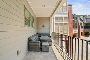6075 City Walk Ln, Atlanta, GA 30328 - Photo 8