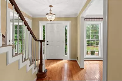 4352 White Oak Drive, Sugar Hill, GA 30518 - Photo 4