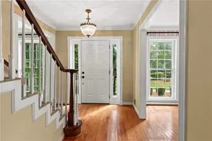 4352 White Oak Dr, Sugar Hill, GA 30518 - Photo 4
