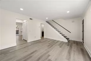 3298 Abbeywood Dr, Decatur, GA 30034 - Photo 6