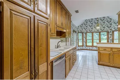 10625 Haynes Forest Drive, Alpharetta, GA 30022 - Photo 12
