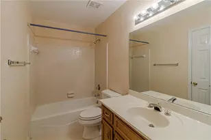 10625 Haynes Forest Dr, Alpharetta, GA 30022 - Photo 32