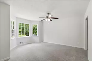 310 Derby Dr, Fayetteville, GA 30215 - Photo 4