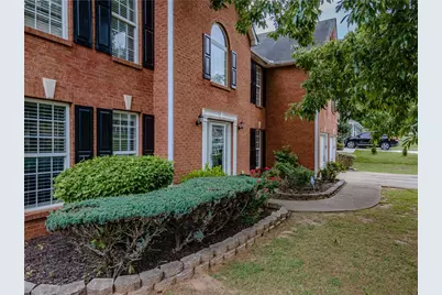 6042 Fairington Farms Lane, Lithonia, GA 30038 - Photo 2