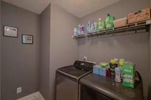 6042 Fairington Farms Ln, Lithonia, GA 30038 - Photo 16