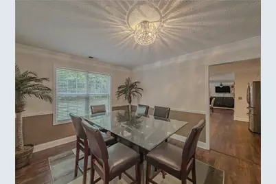 6042 Fairington Farms Lane, Lithonia, GA 30038 - Photo 10