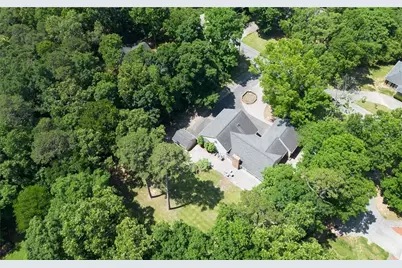 224 Shadowood Drive SE, Calhoun, GA 30701 - Photo 2