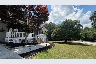 1235 Waterwood Drive, Loganville, GA 30052 - Photo 4