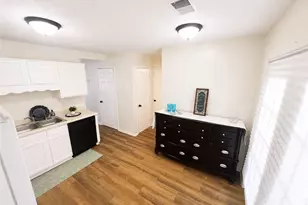 6979 Ling Ln, Austell, GA 30168 - Photo 2