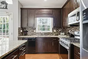 909 Shadow Ridge Cir, Stockbridge, GA 30281 - Photo 18