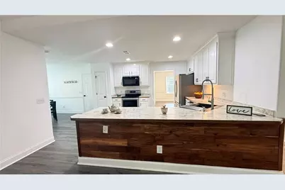 1896 Roxey Lane, Winder, GA 30680 - Photo 2