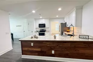 1896 Roxey Ln, Winder, GA 30680 - Photo 2