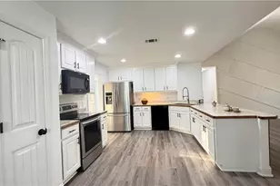 1896 Roxey Ln, Winder, GA 30680 - Photo 10