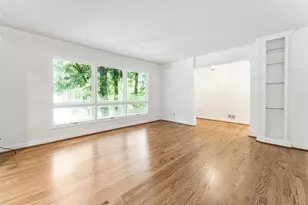 310 Clear Creek Ct, Roswell, GA 30076 - Photo 4