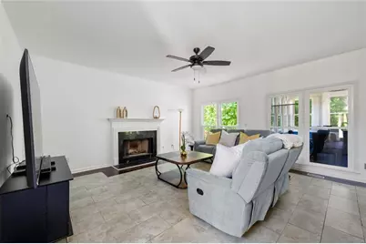 2932 Sunset View Circle, Suwanee, GA 30024 - Photo 10