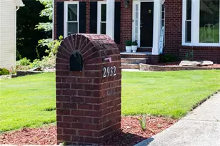 2932 Sunset View Cir, Suwanee, GA 30024 - Photo 2